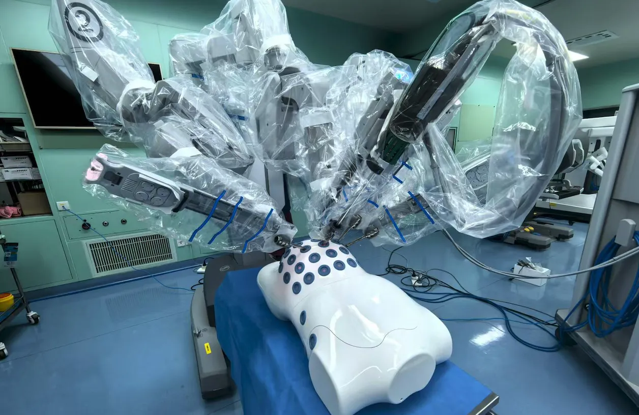 Feature of Training Model for Laparoscopic Surgery Robot - A