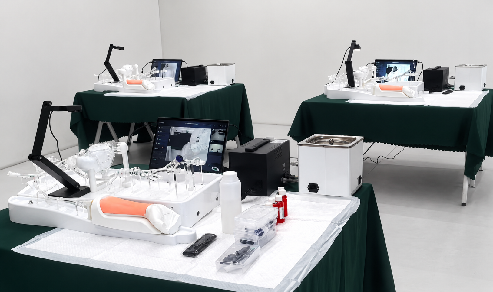 Cardiovascular_medical_simulation_model_for_clinical_training,_interventional_procedure_education,_and_medical_device_testing.png Cardiovascular_medical_simulation_model_for_clinical_training,_interventional_procedure_education,_and_medical_device_testing.png