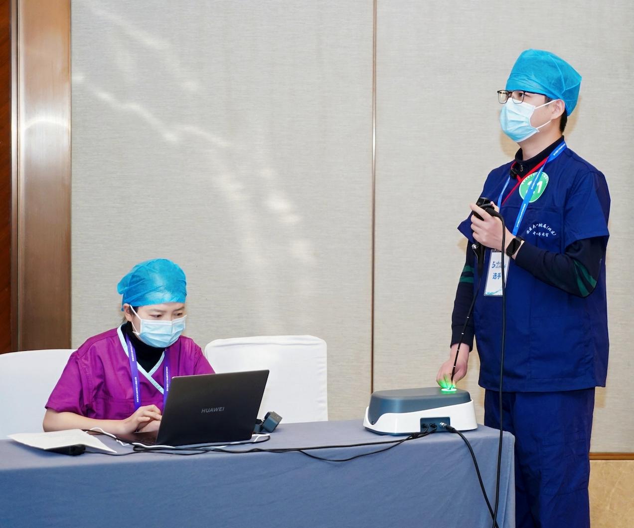bronchoscopy-simulator-medical-training-system-2.jpg bronchoscopy-simulator-medical-training-system-2.jpg